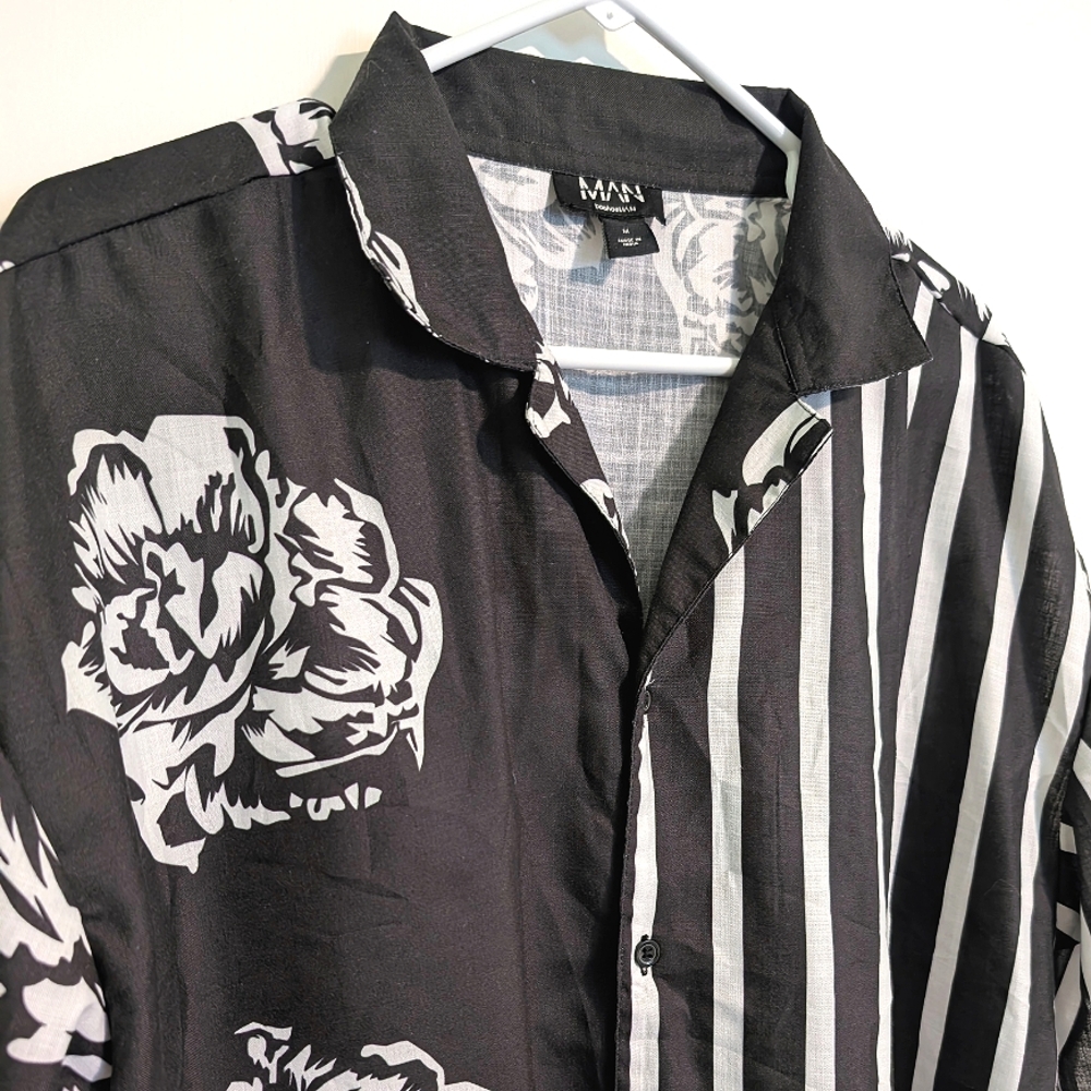 BoohooMAN Black And White Floral Design Casual Button Down Short Sleeve Shirt - Picture 4 of 5